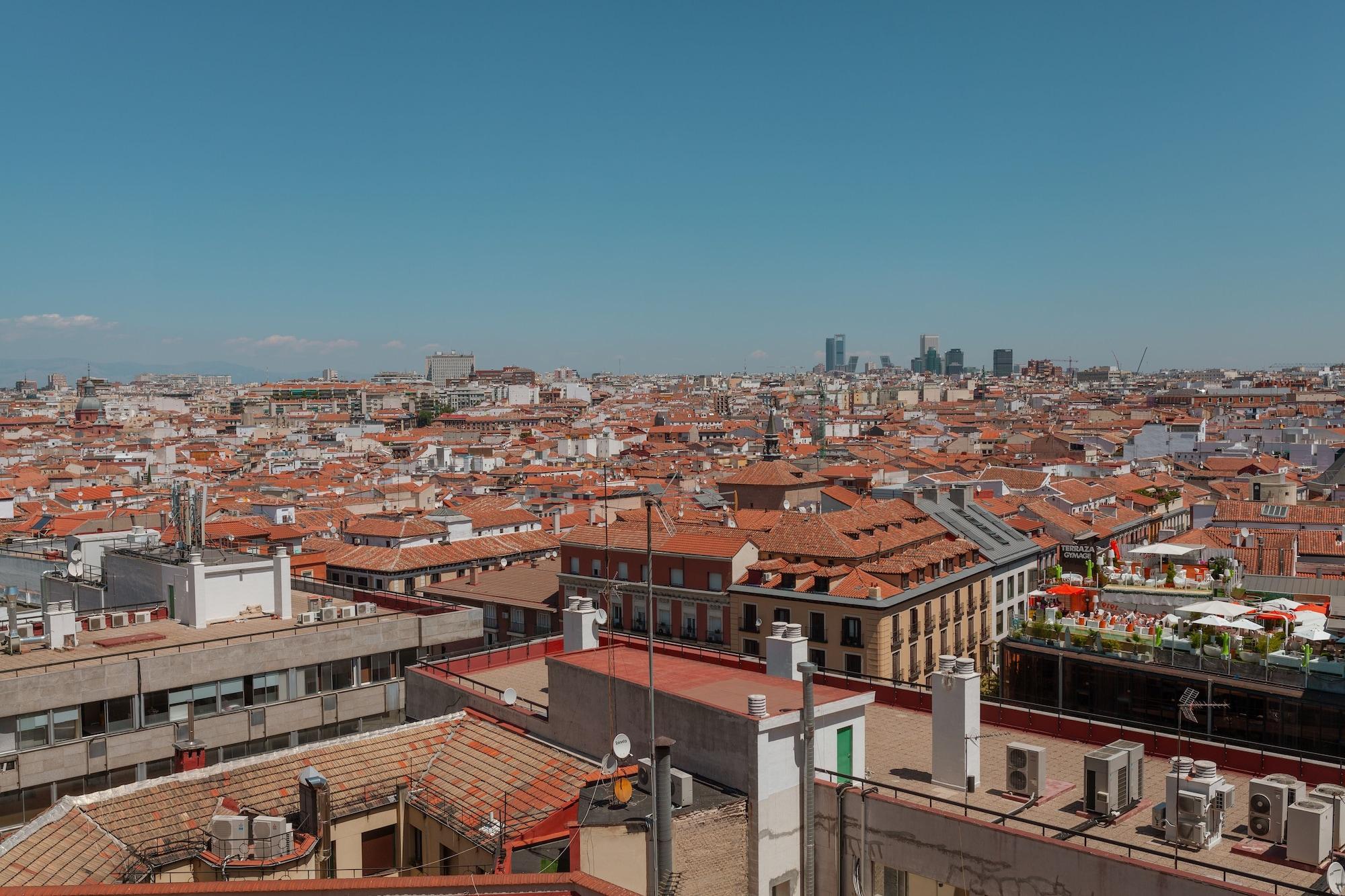 Hostal Charlotte-Gran Via Madrid Exterior photo