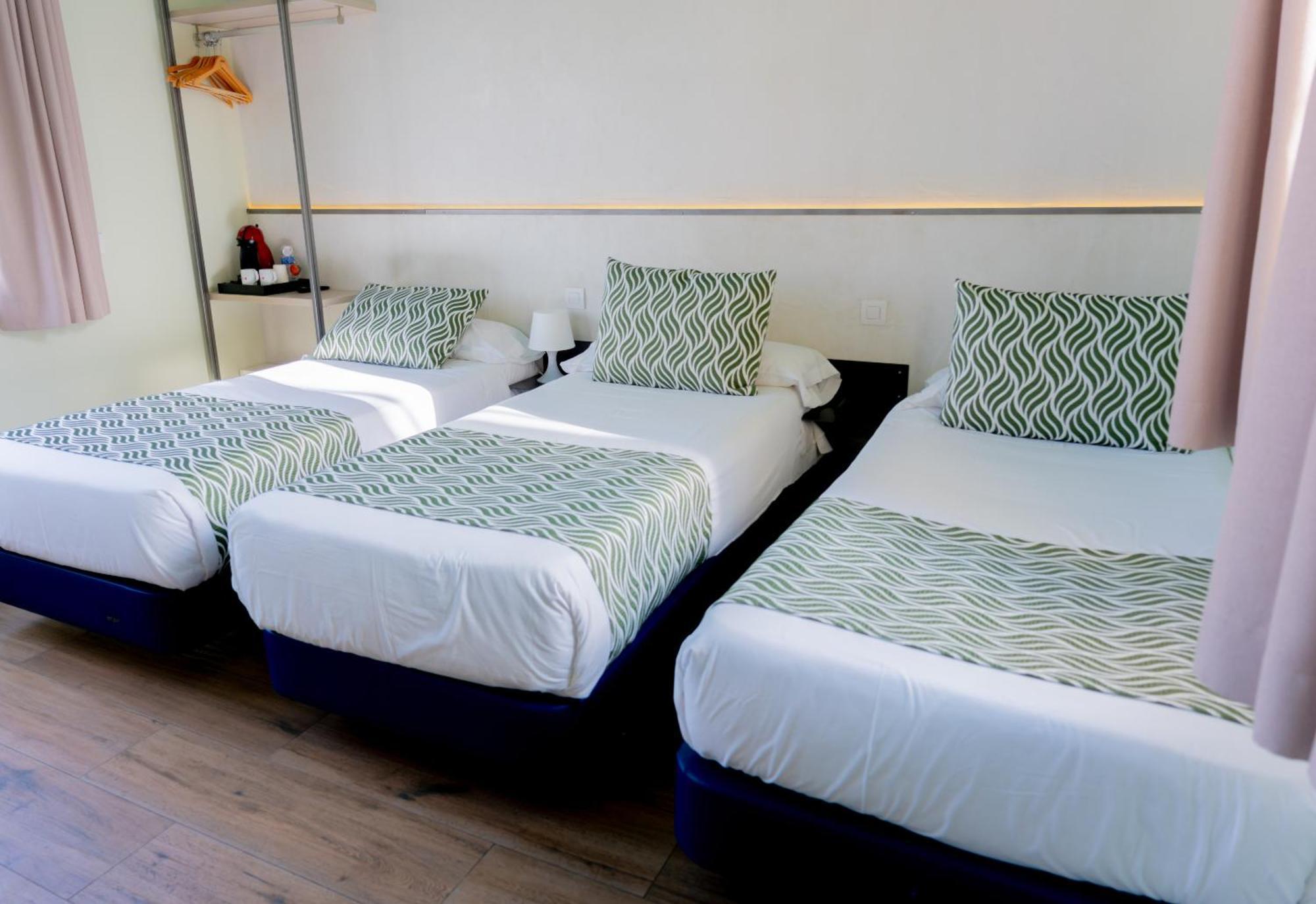 Hostal Charlotte-Gran Via Madrid Exterior photo