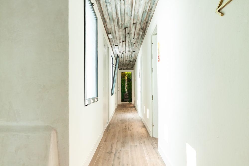 Hostal Charlotte-Gran Via Madrid Exterior photo